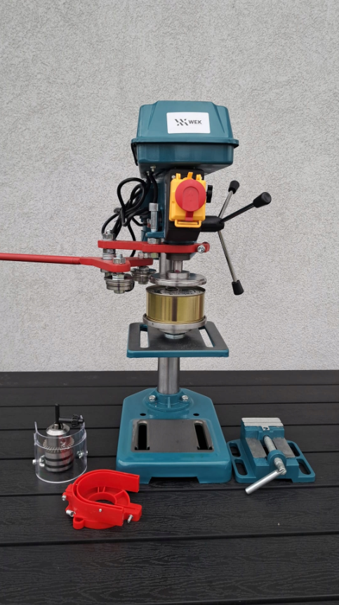 Машина для закатки жестяных банок 99 мм