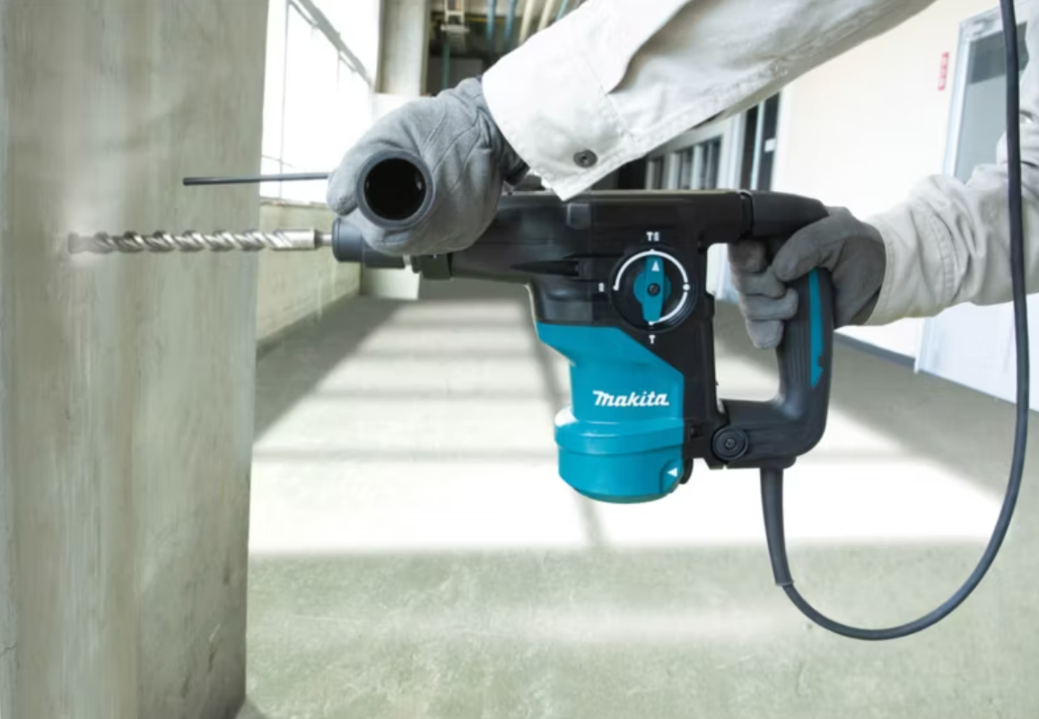 Перфоратор 1050 Вт